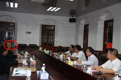 集团 上市公司 董事长 总经理 大股东_博闻科技