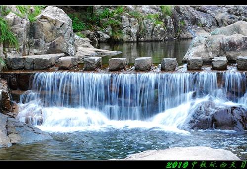 老板+老豆套现 1亿,股价能撑住就不错了!_生意