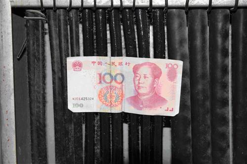 太阳电缆护套料表面粘的厉害,有质量问题。_太