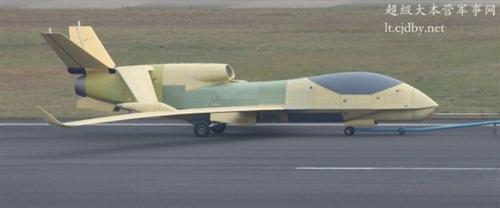 网上刚发布的无人机是不是山东矿机的盒式布局