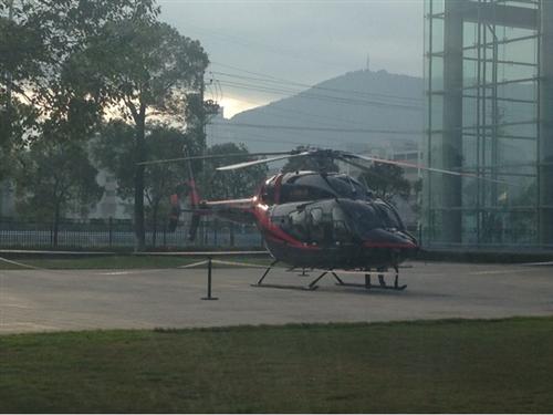 乔治白昨天多了架直升飞机!股价能飞吗_乔治白