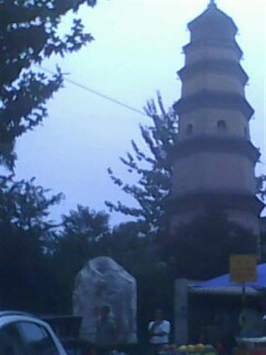 资金拥向权重蓝筹股,二八行情拉开大序幕!_万