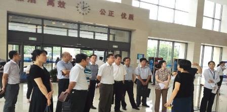 杨宝良副县长带队赴上海自贸区考察_亚通股份