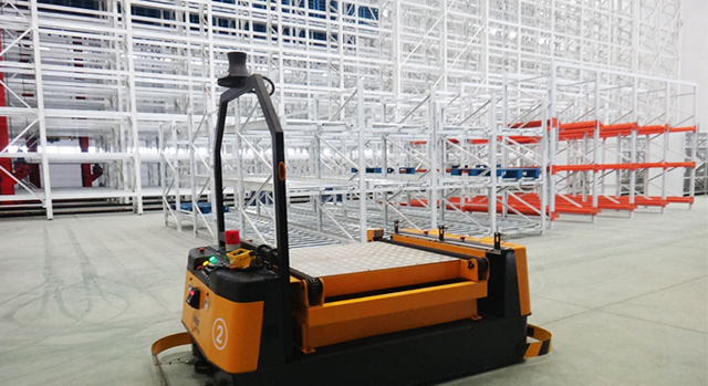 AGV机器人联手工作,效率看得见_博客(dcblog