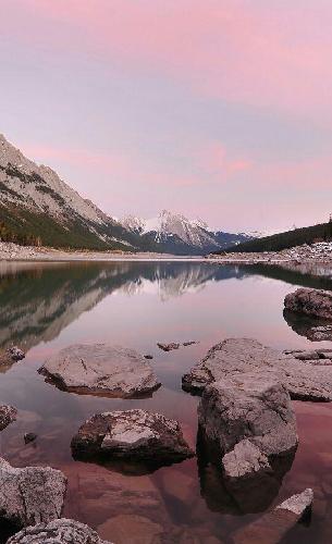 明天14元看来没有问题,因为今天流入的资金和