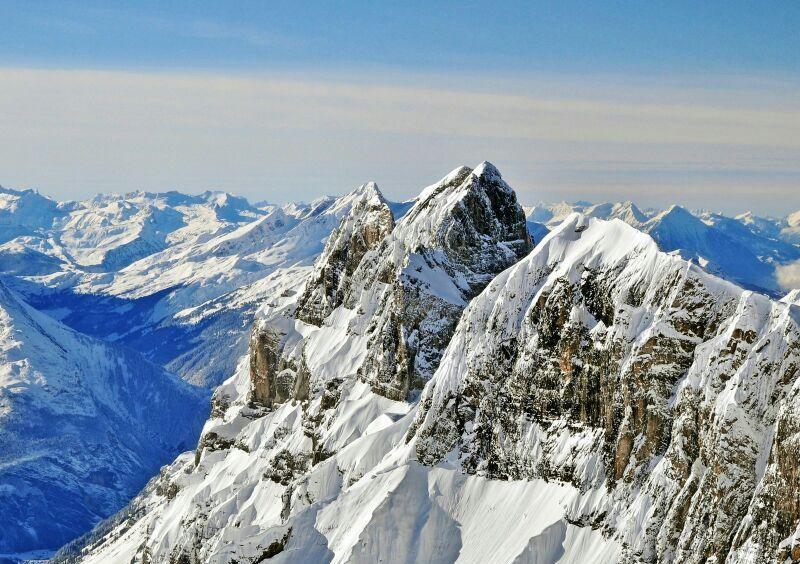 欲渡黄河冰塞川,将登太行雪满山—神话为什么会破灭?