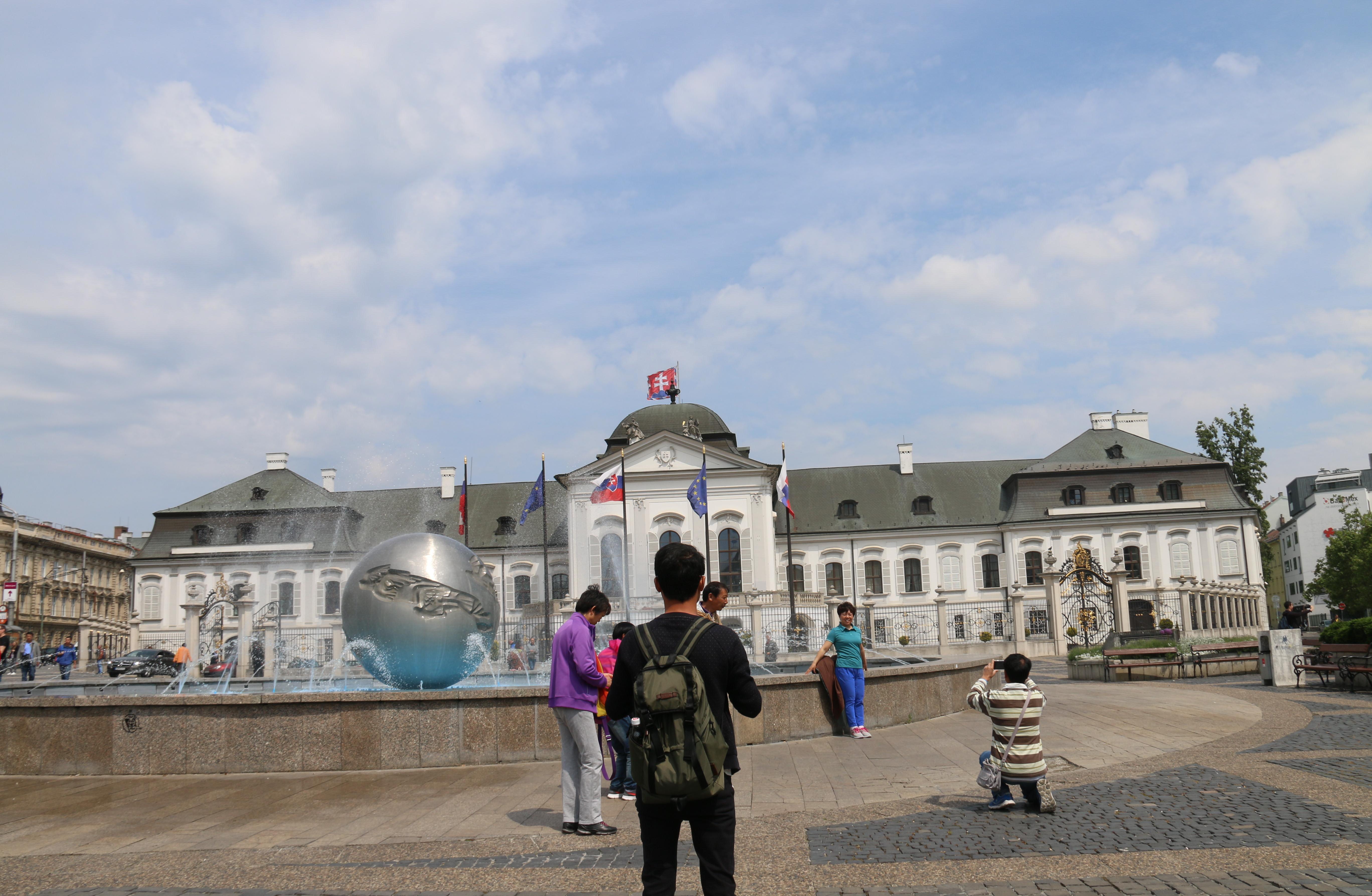 东欧之旅 斯洛伐克总统府和广场_博客(dcblog