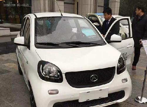 丽驰C01\/S350首亮相 将于今年4月份上市_隆鑫