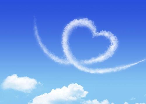 天边飘来《故乡的云》归来吧,归来哟;_凯龙股