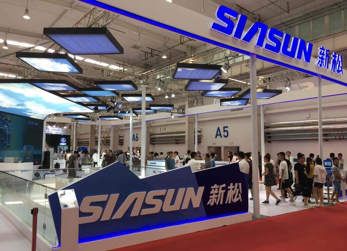 2017机器人大会,新松展台没一个机器人,感觉像