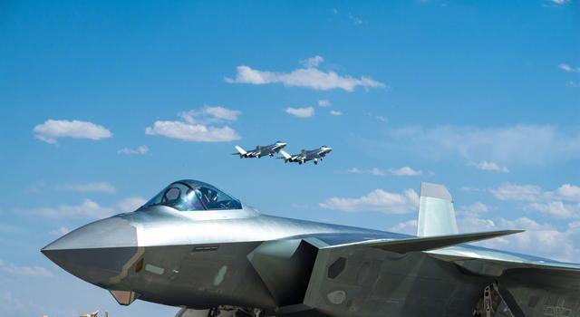 爱乐达-歼20高清图_爱乐达(300696)股吧_东方