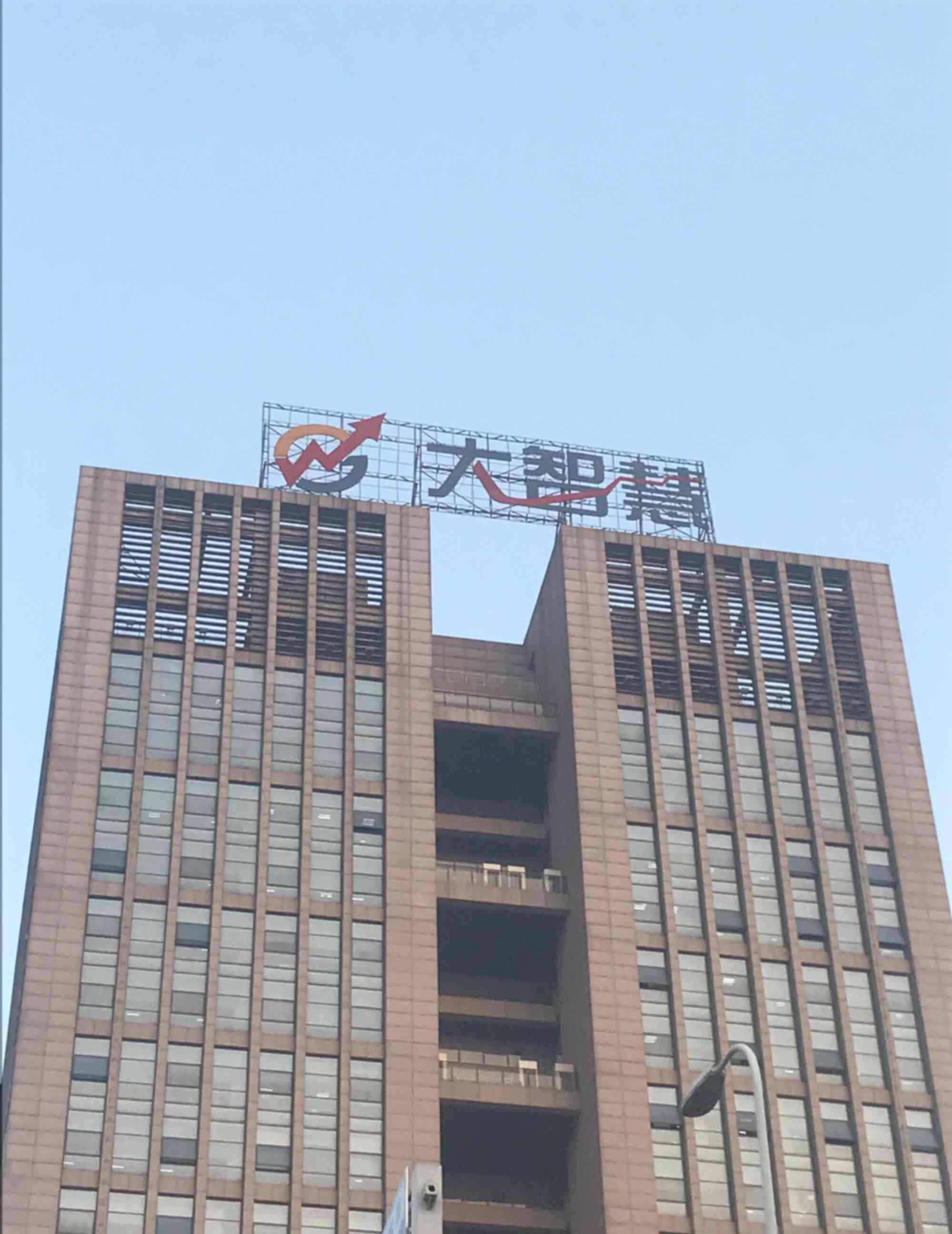 都说股市里要耐心,要承受的住寂寞,科融环境给大家上了一堂课,好好