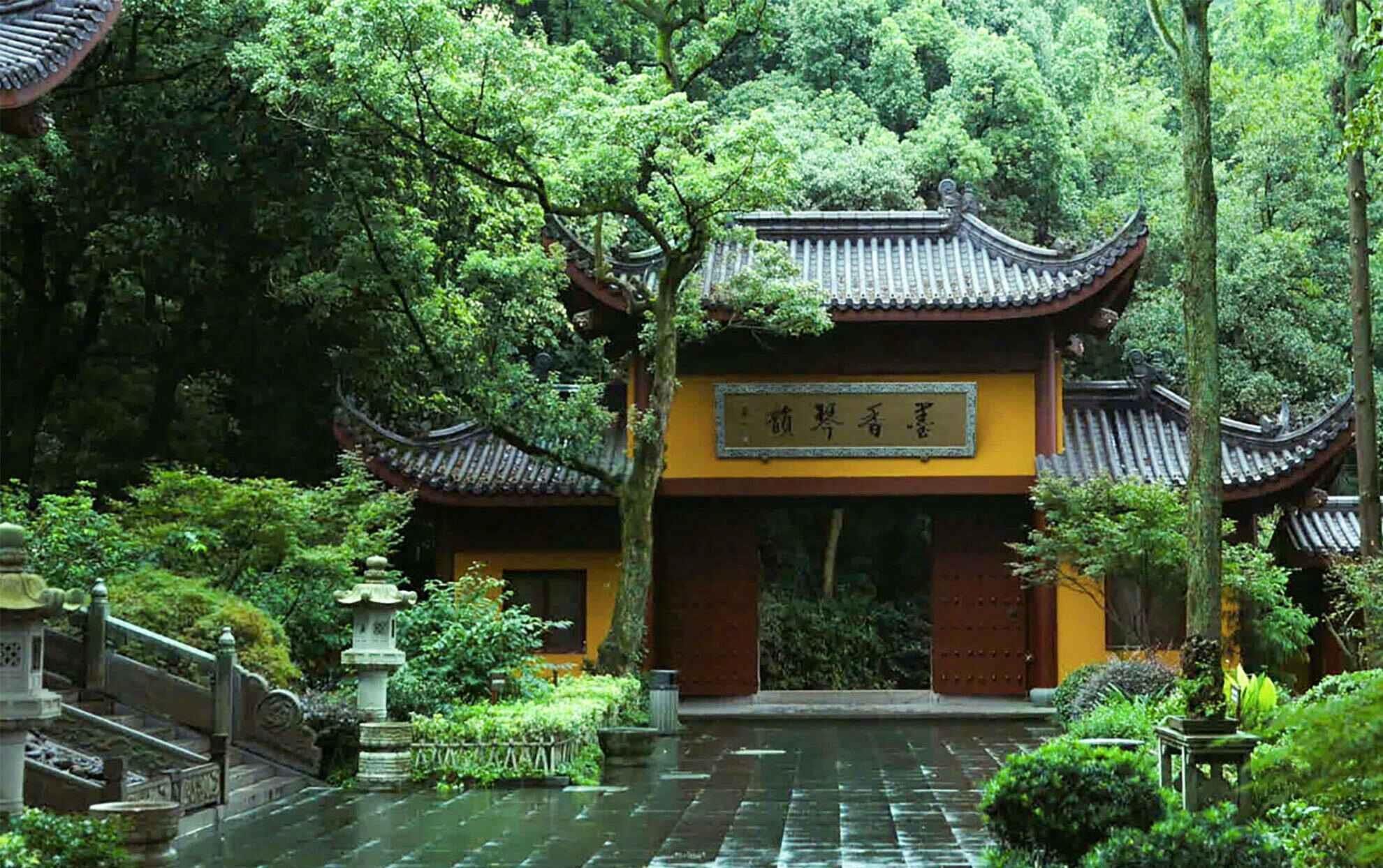 [cp]杭州灵隐寺上面,藏着另外一座寺庙——永福寺,冯小刚曾感叹:"这里