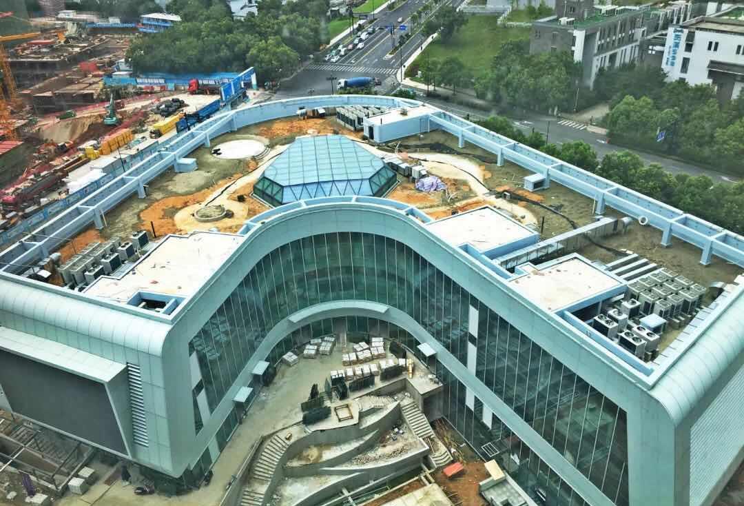 听说珀莱雅在杭州建的珀莱雅大厦,再过几个月就可以入驻营运了!