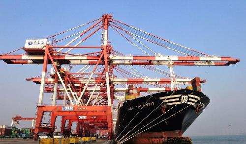青岛港由青岛老港区黄岛油港区前湾新港区和董家口港区等四大港区组成