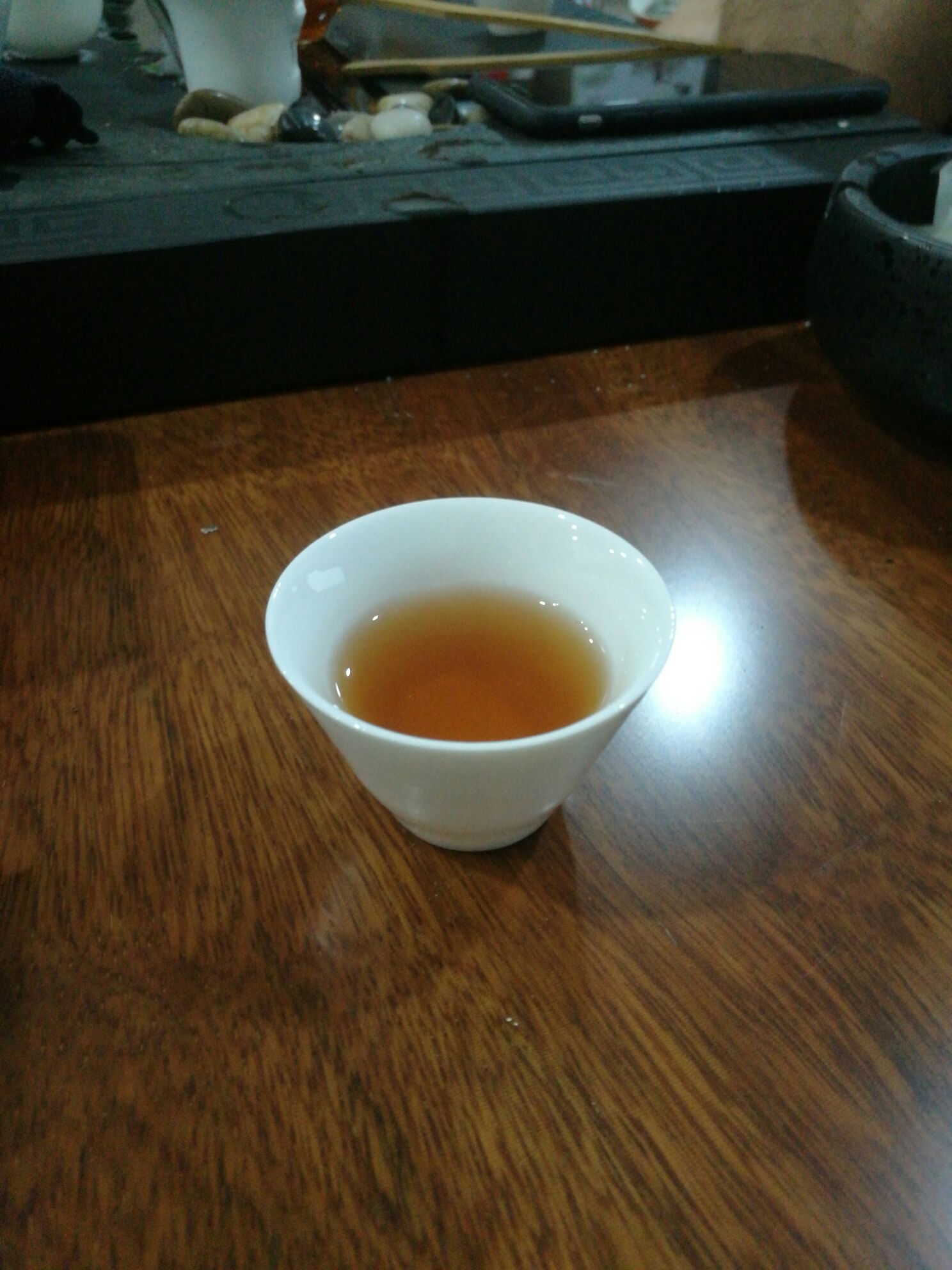 第二波操作开始,板板板.下雨天喝茶,惬意