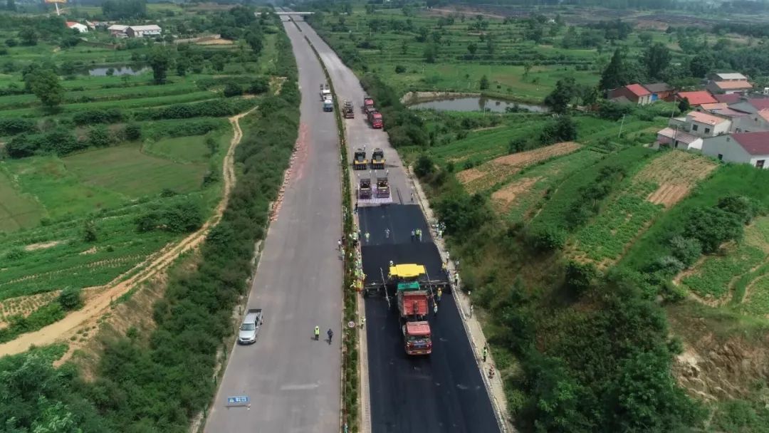 麻竹高速公路麻城至红安段全面复工,预计年底通车!