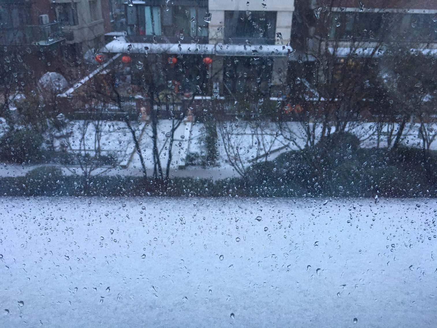 全国普遍降温,大雪呼呼的来