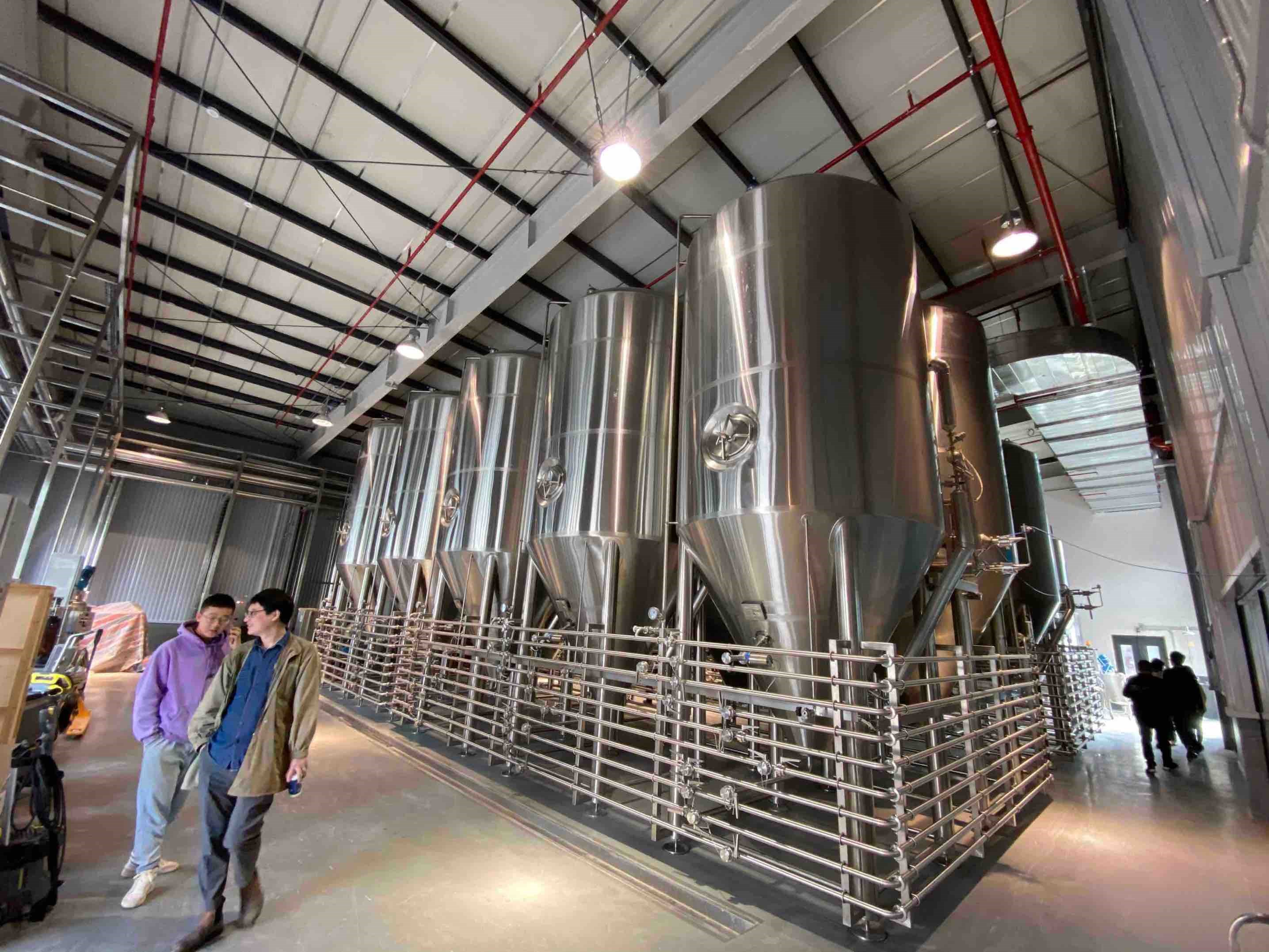 乐惠国际的上海精酿啤酒工厂已经投产啦[鼓掌]