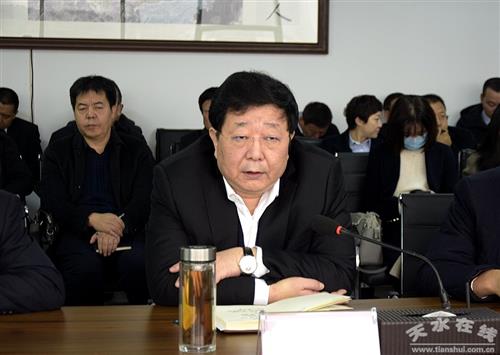 方兆董事长_董事长办公室图片(2)