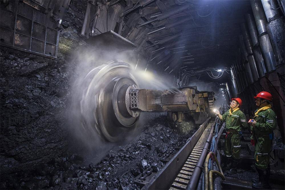 煤炭供应有保障的鄂尔多斯：多矿复工，工人两班倒，司机月薪上万招