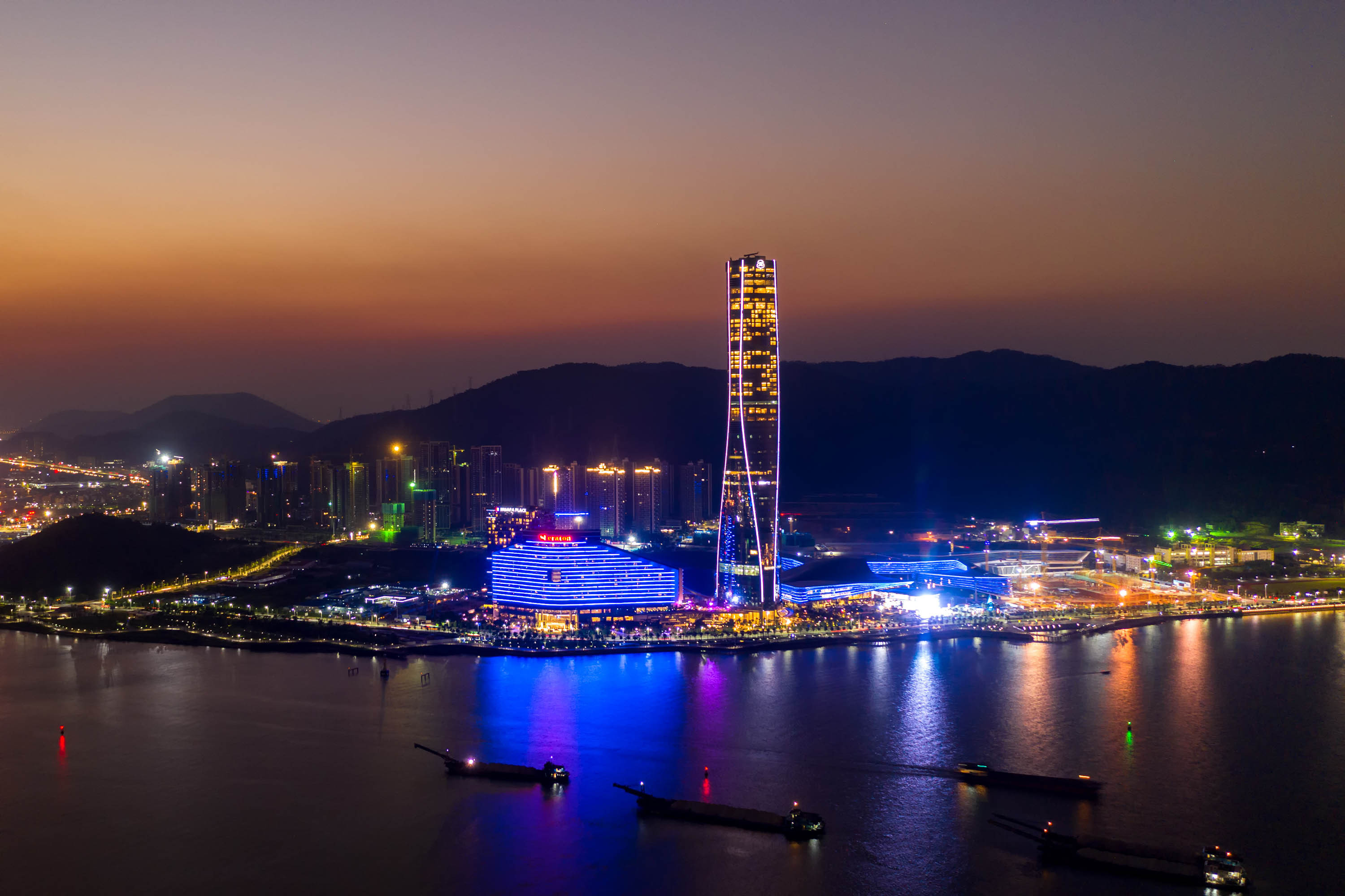 2019年,航拍早晨的广东珠海横琴新区.