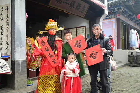 无锡景区新春送福活动.jpg 无锡景区新春送福活动.jpg