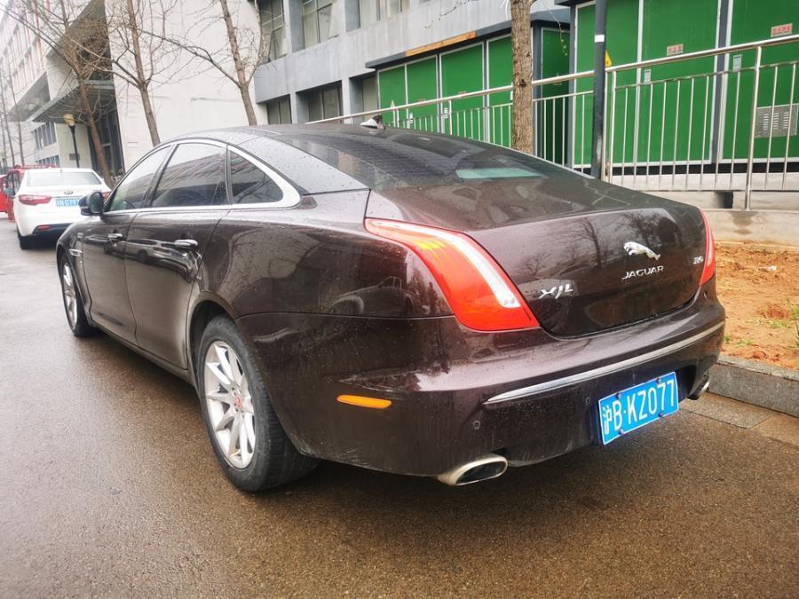 江苏省宿迁市一辆捷豹牌小型轿车将以11万起拍车牌为沪bkz077