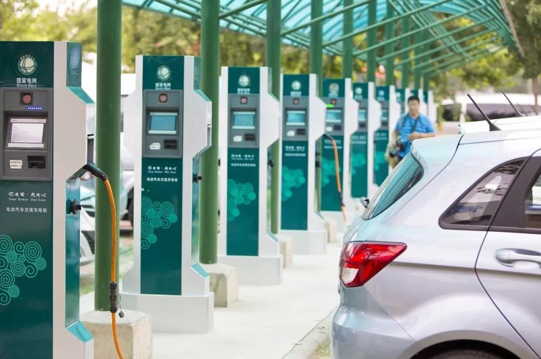 鑫宏业新能源航天军工特种线缆赛道龙头机器人充电桩大功率液冷快充