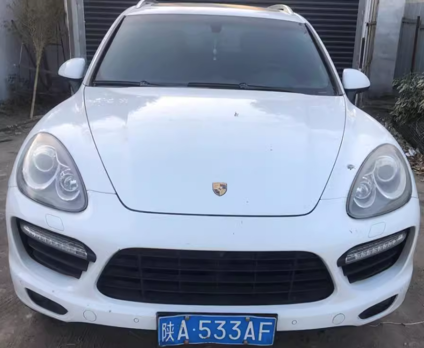 四川省达州市一辆保时捷牌汽车将以26万起拍车牌为陕a533af