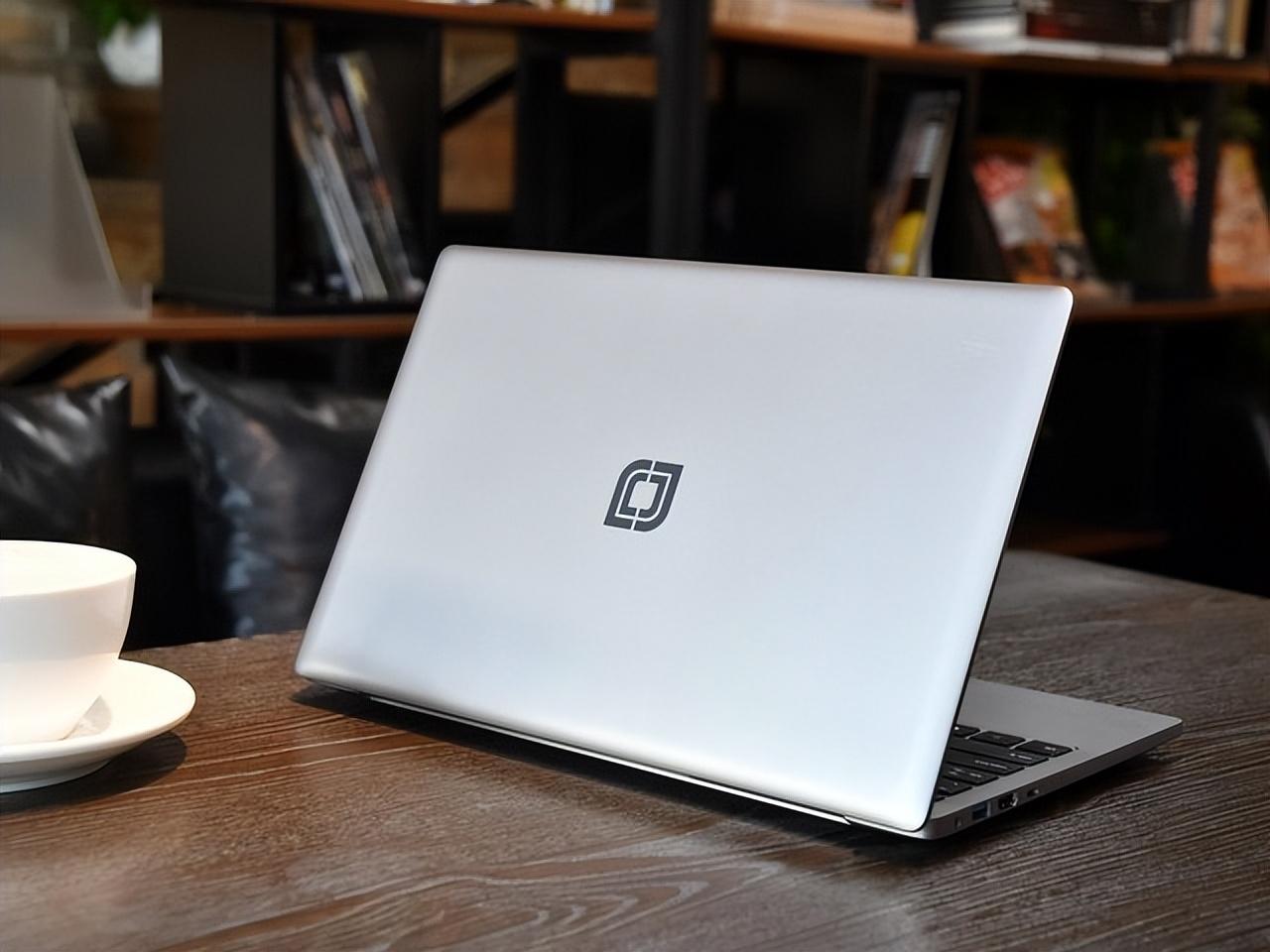 唯一能打的千元级笔记本中柏ezbooks5pro618大促全面开启