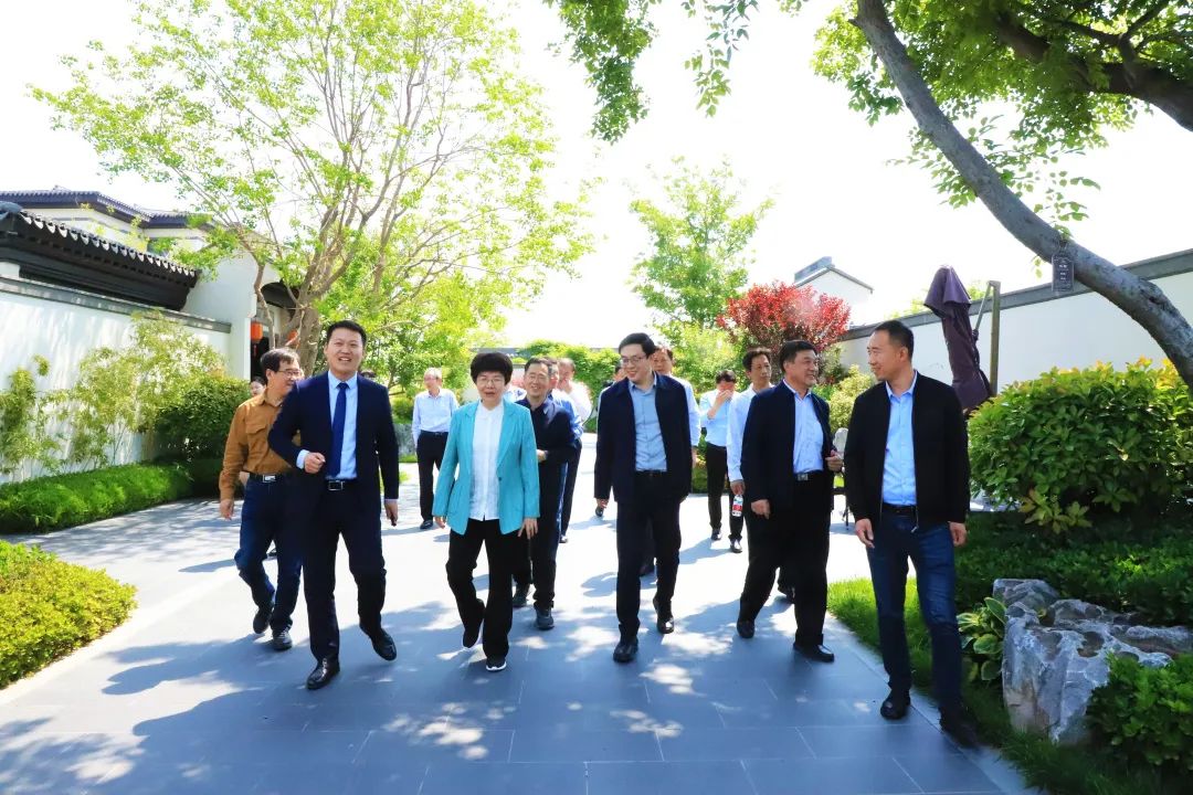 安丘中颐龙湖康养小镇，让城市与自然相融共生_财富号_东方财富网