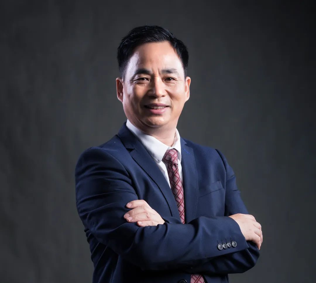 的优异表现获得认可,公司董事长邹榛夫获评"最具战略眼光董事长"奖