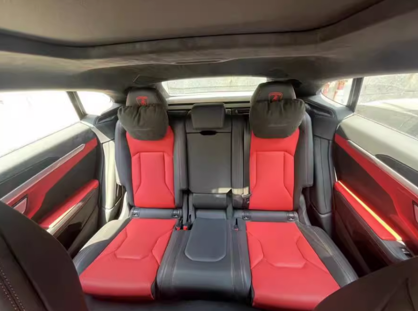 福建省福州市一辆兰博基尼urus将以159万起拍