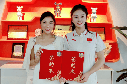 签约喜讯|携手共进,击剑冠军尹旭 为玩呗全球旅行代言