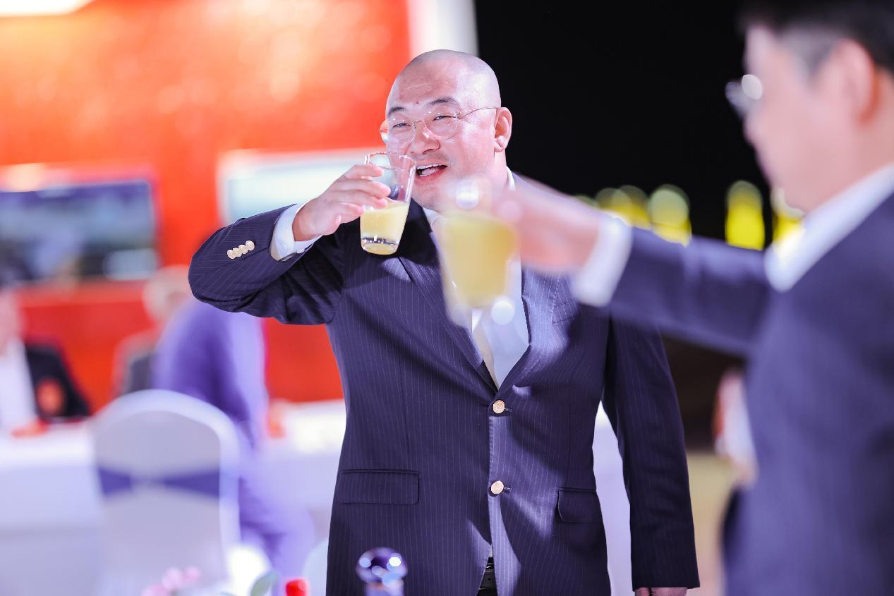 李玉保保证企业行进在正确轨道上一定能行稳致远