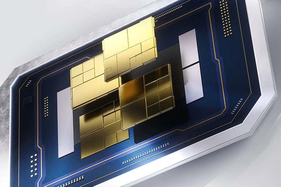 英特尔下注玻璃基板不易弯曲适合大尺寸封装芯片