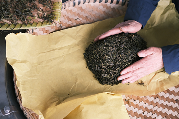 四天做不出一斤的蒙顶黄茶做蒙顶黄茶的第二年,今年我们依然严格把控