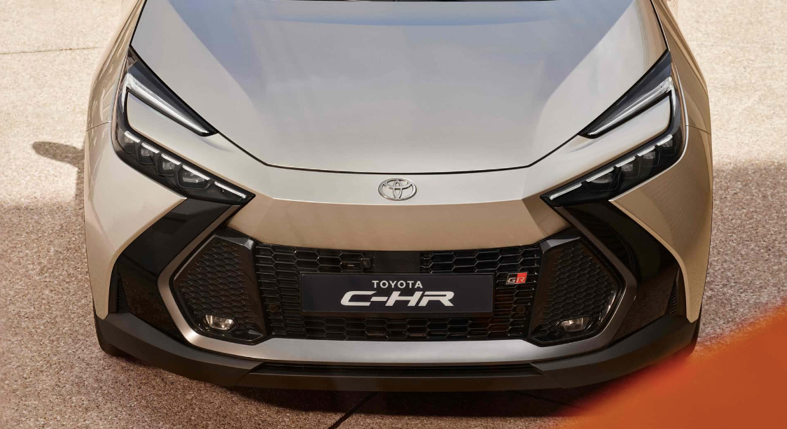 2024款插混丰田chr曝光纯电续航65公里