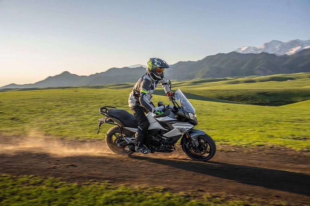 春风动力推出全新adv春风700mt