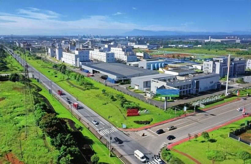 眉山吹响加快打造成渝地区新能源新材料制造基地冲锋号