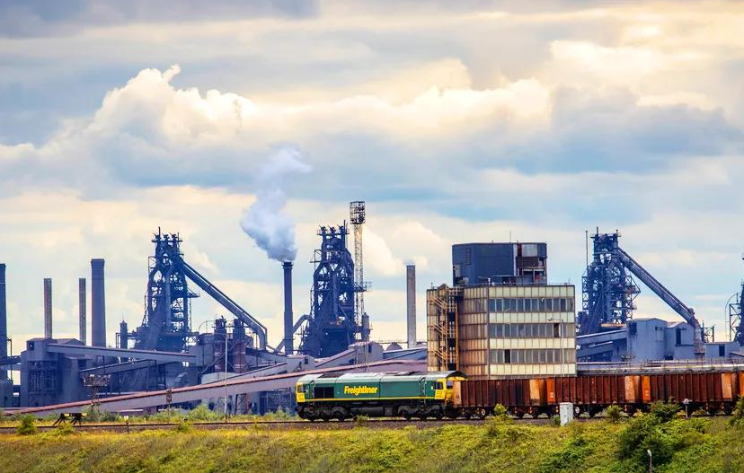 作为省工业重镇,唐山市以钢铁,绿色化工,绿色建材,高端装备等为代表的