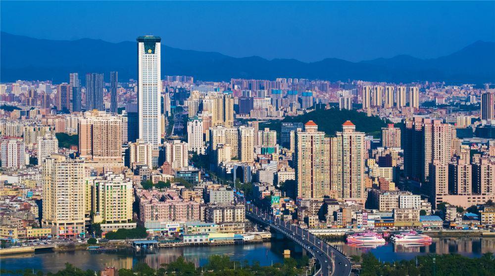 虎门迈步千亿强镇俱乐部