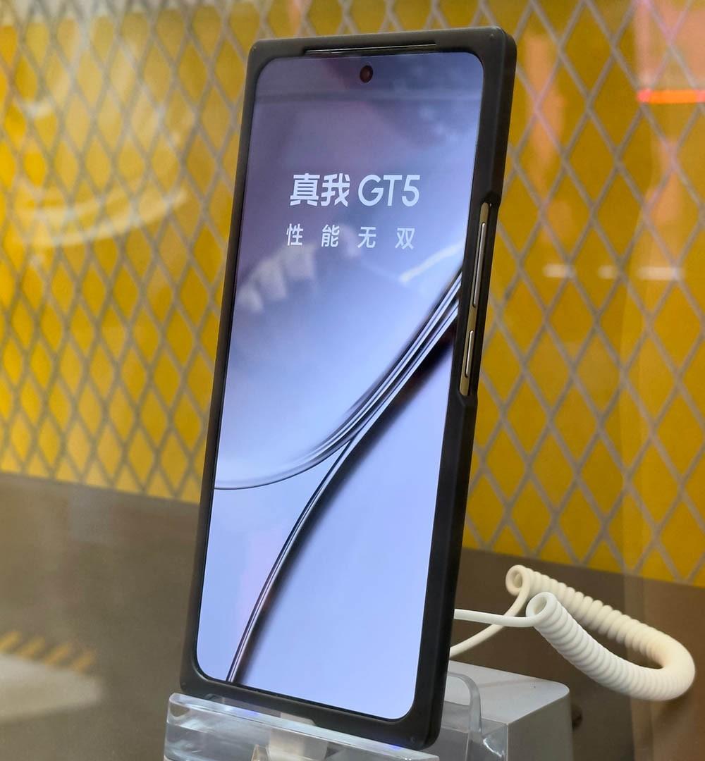 曝一加红米真我旗舰机8月发百瓦快充创新散热征服原神