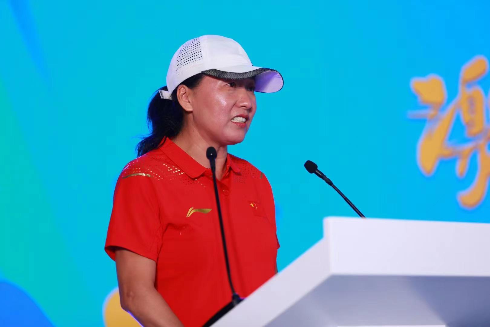 王军霞出席庆祝奥运15周年暨北京奥园双奥体育文化周