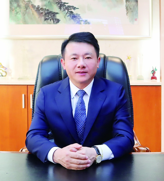 鹿山新材董事长汪加胜相信会有一大批民企成为全球领军企业