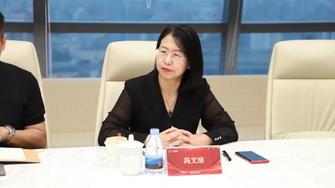 冰淇淋等创新产品,了解了六感沉浸式品鉴和-18c冰酒品鉴后,冯文洁表示