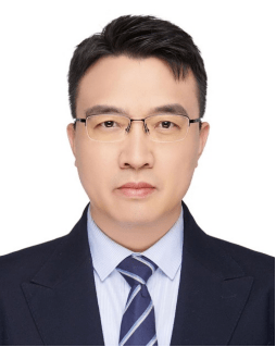 公告显示,杨金亮先生,经济学硕士,历任中国证券监督管理委员会办公厅