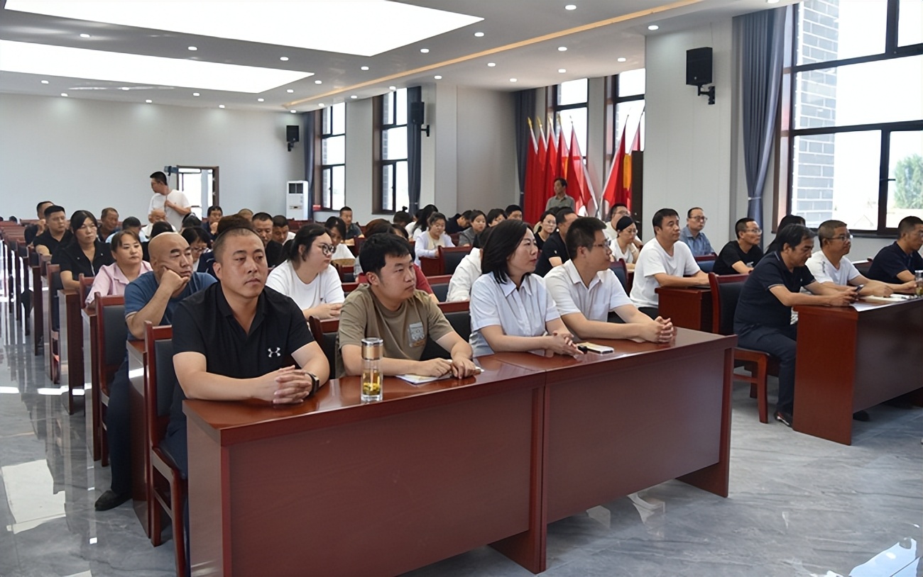 盂县西烟镇举行人保财险百万预赔付款发放仪式