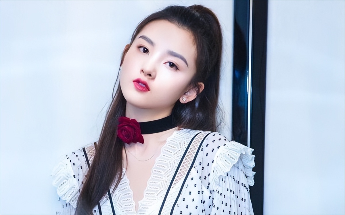 明星合成图宋祖儿 